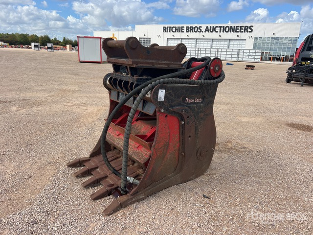 2012 Valuetech MB20 1100 mm Godet De Curage Excavator Crusher Bucket - Bucket for Construction machinery: picture 1 2012 Valuetech MB20 1100 mm Godet De Curage Excavator Crusher Bucket - Bucket for Construction machinery: picture 1