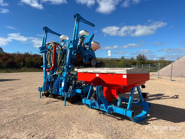 2014 Monosem NG+4 Semoir Monograine 8 Rangs 8 Row Planter - Precision sowing machine: picture 3 2014 Monosem NG+4 Semoir Monograine 8 Rangs 8 Row Planter - Precision sowing machine: picture 3