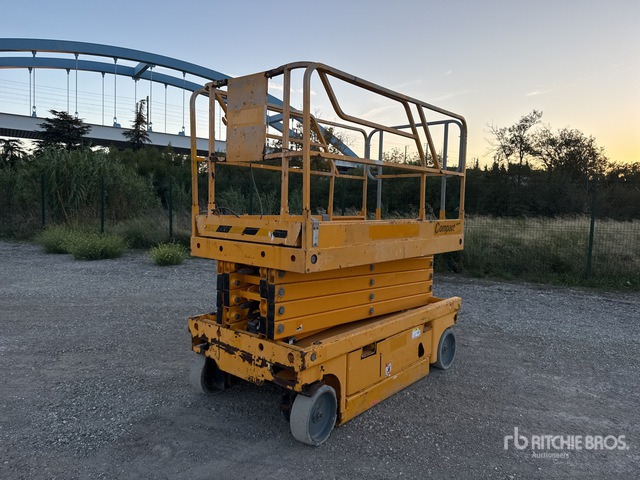 2015 Haulotte Compact12 Nacelle Ciseaux Electrique Electric Scissor Lift - Scissor lift: picture 2 2015 Haulotte Compact12 Nacelle Ciseaux Electrique Electric Scissor Lift - Scissor lift: picture 2