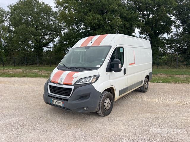 2017 Peugeot Boxer Vehicule Utilitaire Cargo Van - Panel van: picture 2 2017 Peugeot Boxer Vehicule Utilitaire Cargo Van - Panel van: picture 2