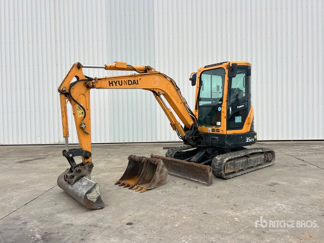 2018 Hyundai R35Z9 Mini-Pelle Mini Excavator: <6.6t - Mini excavator: picture 1 2018 Hyundai R35Z9 Mini-Pelle Mini Excavator: <6.6t - Mini excavator: picture 1