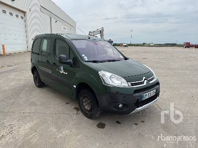CITROEN BERLINGO Vehicule Utilitaire (Inoperable) - Panel van: picture 4 CITROEN BERLINGO Vehicule Utilitaire (Inoperable) - Panel van: picture 4