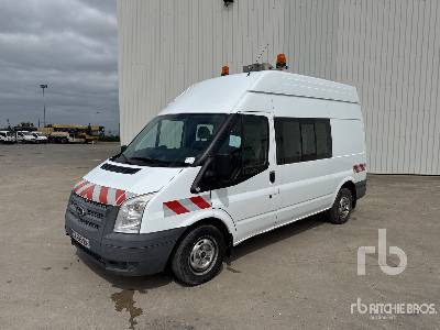 FORD TRANSIT 4x2 Camion Fourgon - Box truck: picture 1 FORD TRANSIT 4x2 Camion Fourgon - Box truck: picture 1