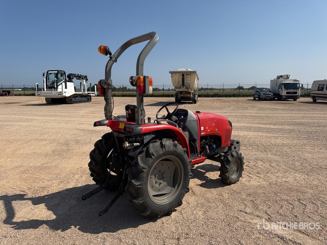 Kubota STW34R Utility Tractor - Flail mower/ Mulcher: picture 4 Kubota STW34R Utility Tractor - Flail mower/ Mulcher: picture 4