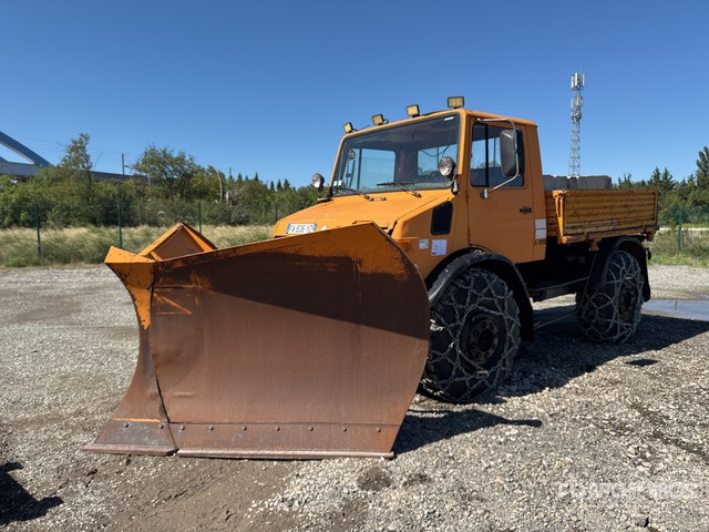 1982 Unimog 425C 4x4 Camion De Service 4x4 Service Truck - Municipal/ Special vehicle, Truck: picture 1 1982 Unimog 425C 4x4 Camion De Service 4x4 Service Truck - Municipal/ Special vehicle, Truck: picture 1