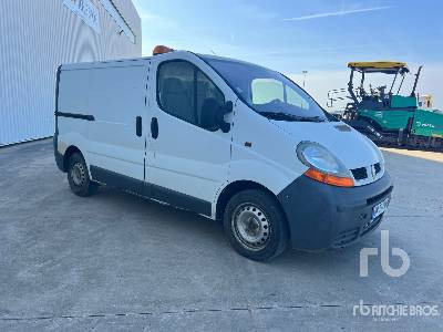 RENAULT TRAFIC Camion Fourgon - Box truck: picture 4 RENAULT TRAFIC Camion Fourgon - Box truck: picture 4