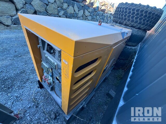 Sdmo R44 Generator Set - Generator set: picture 3 Sdmo R44 Generator Set - Generator set: picture 3