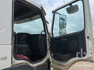 Tractor unit VOLVO FMX410 4x2 Tracteur Routier Avec Couchette: picture 17