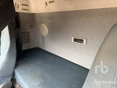 Tractor unit VOLVO FMX410 4x2 Tracteur Routier Avec Couchette: picture 13