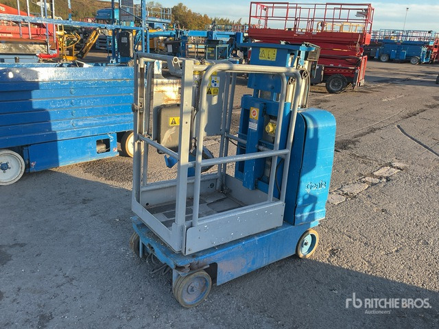 2005 Genie GR15 Vertical Mast Lift - Vertical mast lift: picture 4 2005 Genie GR15 Vertical Mast Lift - Vertical mast lift: picture 4