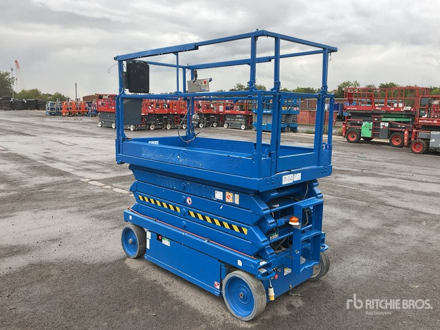 2012 Skyjack SJIII4632 Electric Scissor Lift - Scissor lift: picture 3 2012 Skyjack SJIII4632 Electric Scissor Lift - Scissor lift: picture 3