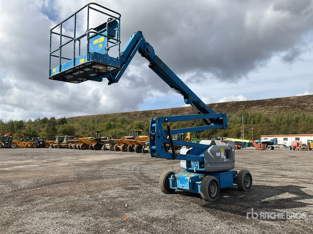 2013 Genie Z45/25J 2WD Dual Fuel Articulating Boom Lift - Articulated boom: picture 2 2013 Genie Z45/25J 2WD Dual Fuel Articulating Boom Lift - Articulated boom: picture 2
