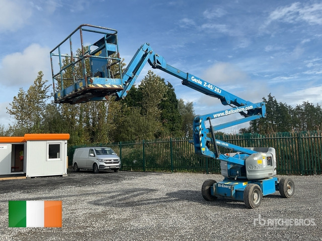 2014 Genie Z45/25J 2WD Hybrid Articulating Boom Lift - Articulated boom: picture 1 2014 Genie Z45/25J 2WD Hybrid Articulating Boom Lift - Articulated boom: picture 1