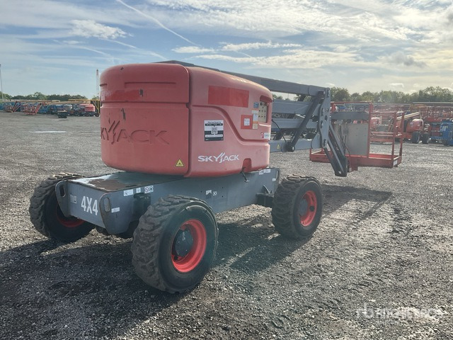 2014 Skyjack SJ46AJ 4WD Diesel Articulating Boom Lift - Articulated boom: picture 4 2014 Skyjack SJ46AJ 4WD Diesel Articulating Boom Lift - Articulated boom: picture 4