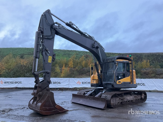 2014 Volvo ECR235DL Tracked Excavator - Crawler excavator: picture 2 2014 Volvo ECR235DL Tracked Excavator - Crawler excavator: picture 2