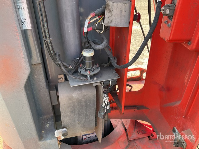 2015 Haulotte STAR 10 (Inoperable) Vertical Mast Lift - Vertical mast lift: picture 5 2015 Haulotte STAR 10 (Inoperable) Vertical Mast Lift - Vertical mast lift: picture 5