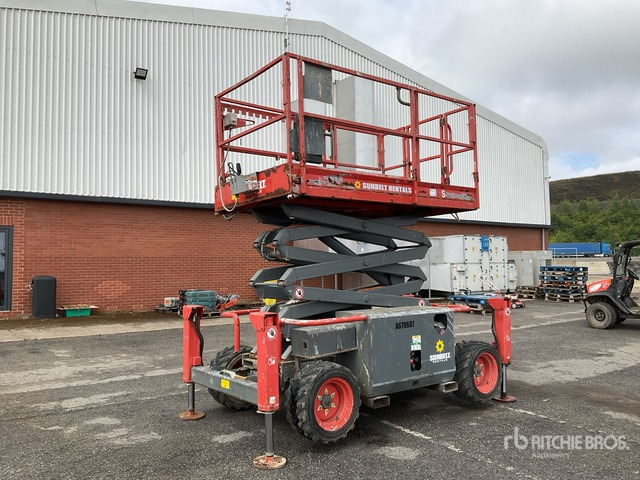 2015 Skyjack SJ6826RT 4x4 Diesel Scissor Lift - Scissor lift: picture 1 2015 Skyjack SJ6826RT 4x4 Diesel Scissor Lift - Scissor lift: picture 1