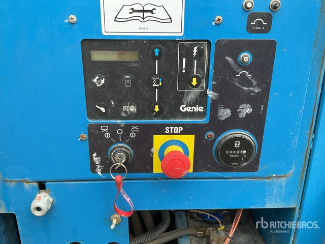 2016 Genie GS-5390 4x4 Diesel Scissor Lift - Scissor lift: picture 5 2016 Genie GS-5390 4x4 Diesel Scissor Lift - Scissor lift: picture 5