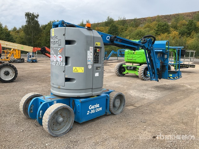 2016 Genie Z30N Vertical Mast Lift - Vertical mast lift: picture 3 2016 Genie Z30N Vertical Mast Lift - Vertical mast lift: picture 3