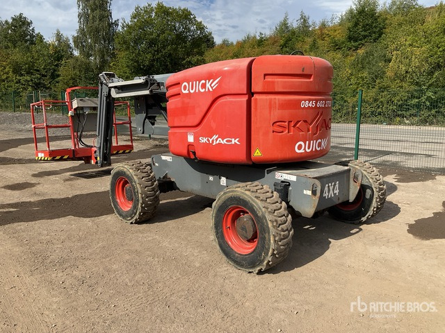 2016 Skyjack SJ46AJ 4WD Diesel Articulating Boom Lift - Articulated boom: picture 3 2016 Skyjack SJ46AJ 4WD Diesel Articulating Boom Lift - Articulated boom: picture 3