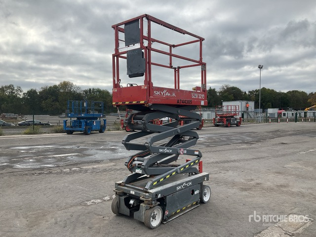 2016 Skyjack SJIII3219 Scissor Lift Scissor Lift - Scissor lift: picture 2 2016 Skyjack SJIII3219 Scissor Lift Scissor Lift - Scissor lift: picture 2