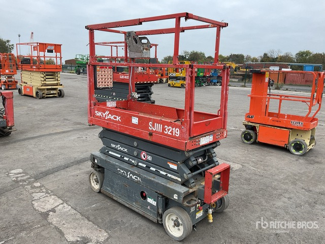 2017 Skyjack SJIII3219 2017 Skyjack SJlll3219 Scissor Lift Scissor Lift - Scissor lift: picture 4 2017 Skyjack SJIII3219 2017 Skyjack SJlll3219 Scissor Lift Scissor Lift - Scissor lift: picture 4