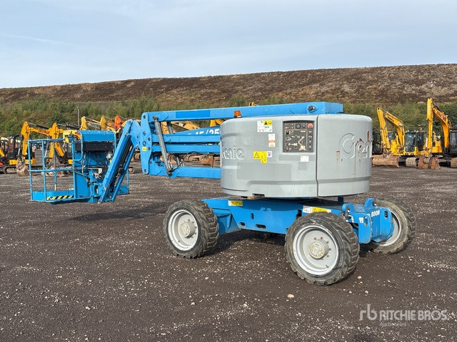 2018 Genie Z45/25J 4WD Diesel Articulating Boom Lift - Articulated boom: picture 4 2018 Genie Z45/25J 4WD Diesel Articulating Boom Lift - Articulated boom: picture 4
