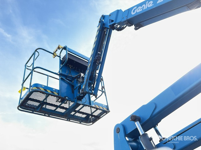 2018 Genie Z45/25J 4WD Diesel Articulating Boom Lift - Articulated boom: picture 5 2018 Genie Z45/25J 4WD Diesel Articulating Boom Lift - Articulated boom: picture 5