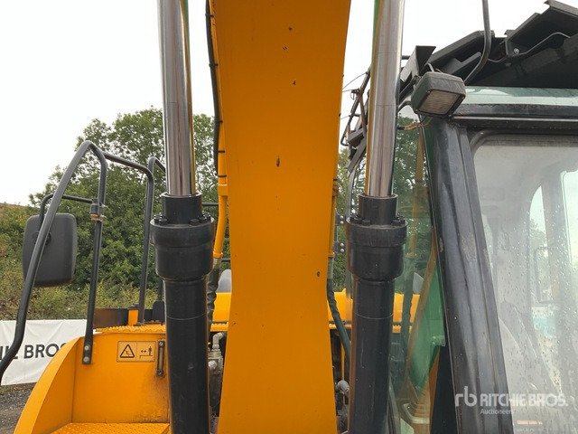 2018 JCB JS131LC Tracked Excavator - Crawler excavator: picture 5 2018 JCB JS131LC Tracked Excavator - Crawler excavator: picture 5