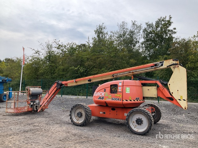 2019 JLG 600AJ 4WD Diesel Articulating Boom Lift - Articulated boom: picture 4 2019 JLG 600AJ 4WD Diesel Articulating Boom Lift - Articulated boom: picture 4