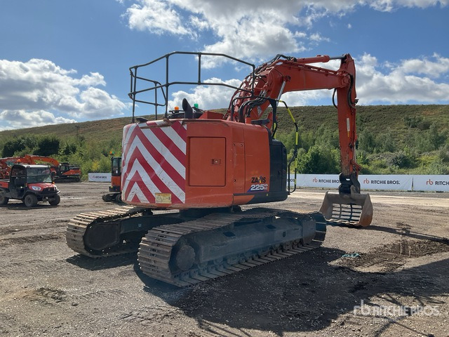 2021 Hitachi ZX225USLC-6 Tracked Excavator - Crawler excavator: picture 3 2021 Hitachi ZX225USLC-6 Tracked Excavator - Crawler excavator: picture 3