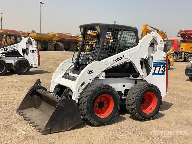 2001 Bobcat 773 - Skid steer loader: picture 2 2001 Bobcat 773 - Skid steer loader: picture 2