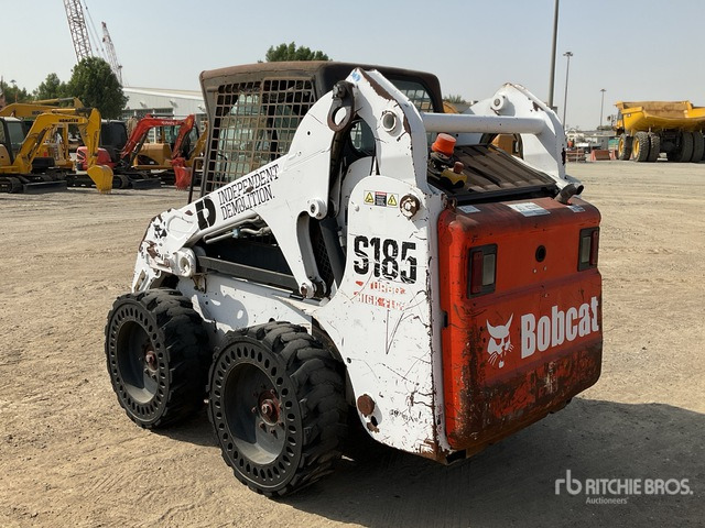2004 Bobcat S185 - Skid steer loader: picture 4 2004 Bobcat S185 - Skid steer loader: picture 4