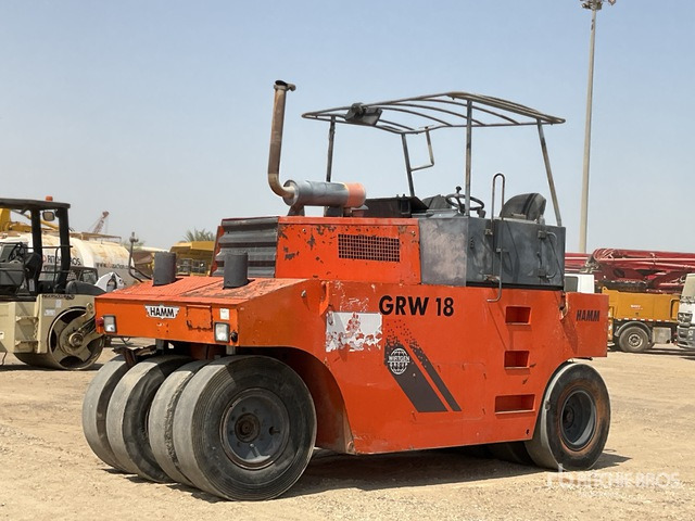 2004 Hamm GRW18 8 Wheel Pneumatic Roller - Pneumatic roller: picture 1 2004 Hamm GRW18 8 Wheel Pneumatic Roller - Pneumatic roller: picture 1