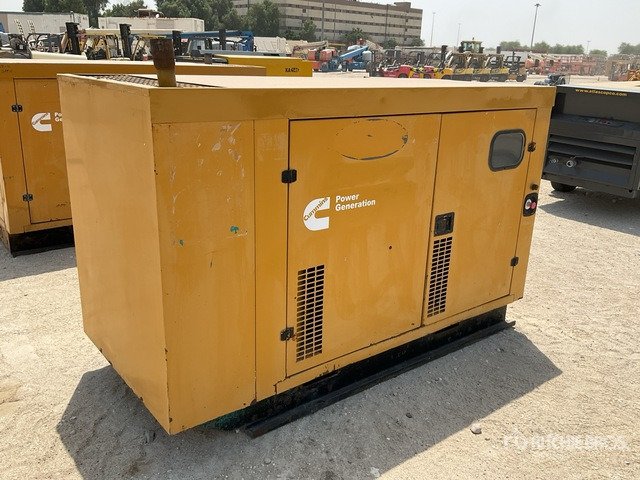 2005 Cummins 100 kVA Skid-Mounted Generator Set - Generator set: picture 3 2005 Cummins 100 kVA Skid-Mounted Generator Set - Generator set: picture 3
