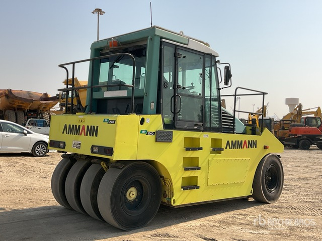 2008 Ammann AP240 8 Wheel Pneumatic Roller - Road roller: picture 3 2008 Ammann AP240 8 Wheel Pneumatic Roller - Road roller: picture 3