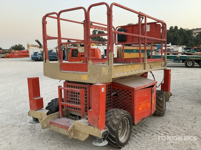 2008 JLG 260MRT 4x4 Diesel (Inoperable) Scissor Lift - Scissor lift: picture 4 2008 JLG 260MRT 4x4 Diesel (Inoperable) Scissor Lift - Scissor lift: picture 4