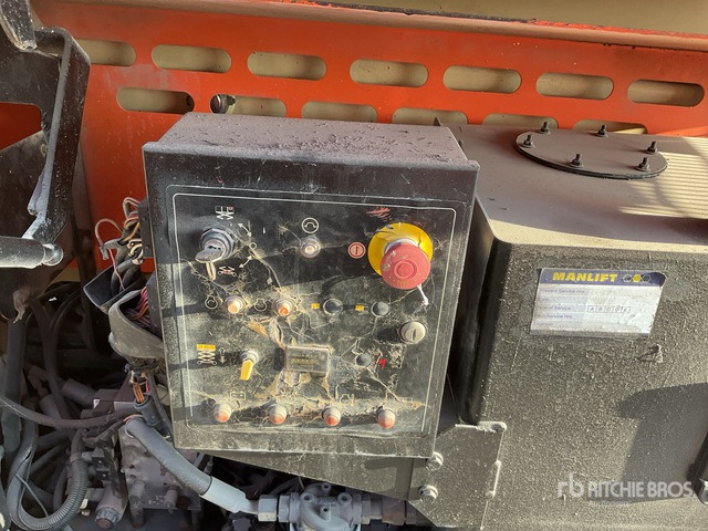 2008 JLG 3394RT 4x4 Diesel Scissor Lift - Scissor lift: picture 5 2008 JLG 3394RT 4x4 Diesel Scissor Lift - Scissor lift: picture 5