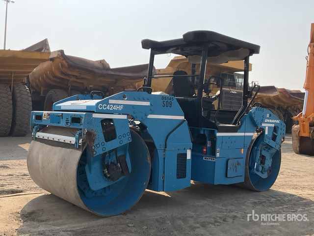 2009 Dynapac CC424HF - Road roller: picture 4 2009 Dynapac CC424HF - Road roller: picture 4