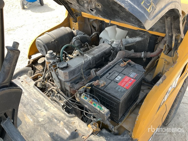 2010 Cat DP25NT 2.5 ton Forklift - Diesel forklift: picture 5 2010 Cat DP25NT 2.5 ton Forklift - Diesel forklift: picture 5