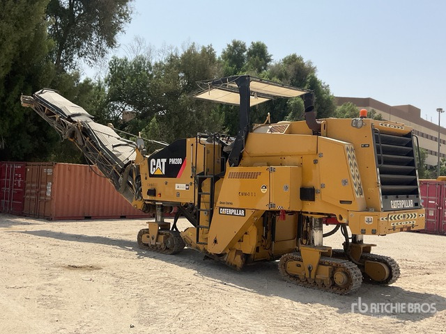 2014 Cat PM-200 Tracked Cold Planer - Cold planer: picture 4 2014 Cat PM-200 Tracked Cold Planer - Cold planer: picture 4