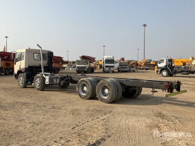 2014 FAW CA1313P 8x4 Twin-Steer Cab and Chassis - Cab chassis truck: picture 4 2014 FAW CA1313P 8x4 Twin-Steer Cab and Chassis - Cab chassis truck: picture 4