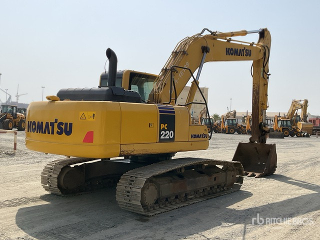 2020 Komatsu PC220-8M0 - Crawler excavator: picture 3 2020 Komatsu PC220-8M0 - Crawler excavator: picture 3
