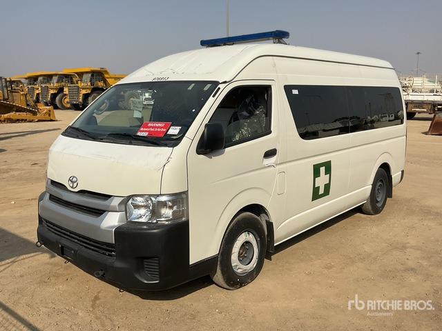 2022 Toyota Hiace High Roof 4x2 Ambulance - Ambulance: picture 2 2022 Toyota Hiace High Roof 4x2 Ambulance - Ambulance: picture 2