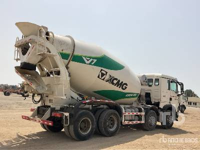 CNHTC HOWO TX340 8x4 Twin-Steer - Concrete mixer truck: picture 3 CNHTC HOWO TX340 8x4 Twin-Steer - Concrete mixer truck: picture 3