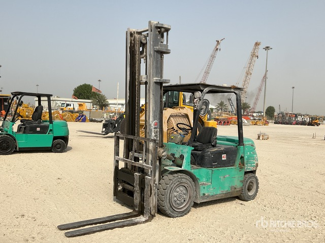 DALIAN CPCD40A Forklift - Diesel forklift: picture 2 DALIAN CPCD40A Forklift - Diesel forklift: picture 2