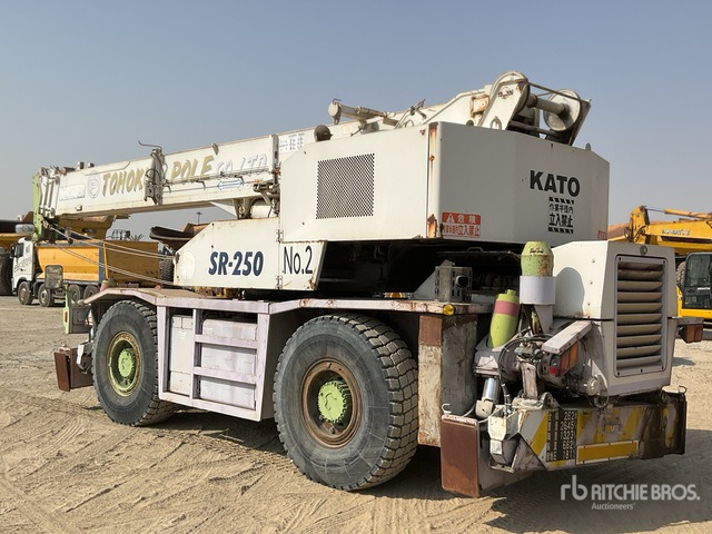 Kato KR25H-V Rough Terrain Crane - Rough terrain crane: picture 4 Kato KR25H-V Rough Terrain Crane - Rough terrain crane: picture 4