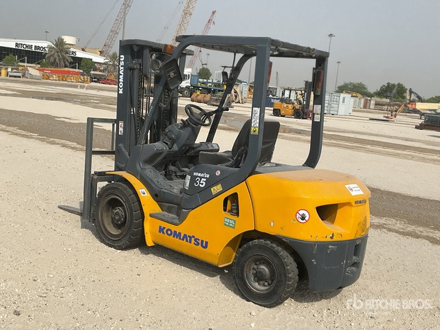 Komatsu FD30T-17 Forklift - Forklift: picture 3 Komatsu FD30T-17 Forklift - Forklift: picture 3