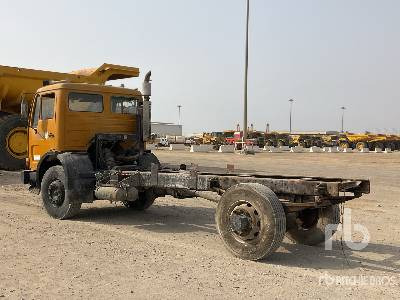 MERCEDES-BENZ 4x2 - Cab chassis truck: picture 2 MERCEDES-BENZ 4x2 - Cab chassis truck: picture 2