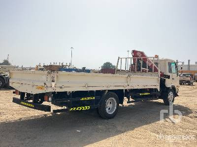 NISSAN 210MK 4x2 - Dropside/ Flatbed truck, Crane truck: picture 3 NISSAN 210MK 4x2 - Dropside/ Flatbed truck, Crane truck: picture 3